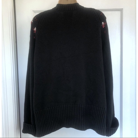 Vtg Black Floral Embroidered Christmas Cardigan - Picture 3 of 7